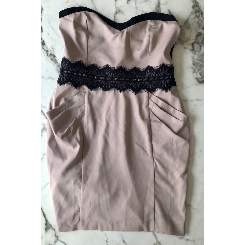 Potter’s Pot Strapless Mini Beige & Black Lace S